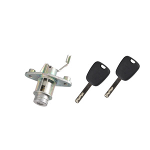 Serrure de coffre pour <span class=keywords><strong>Citroen</strong></span> <span class=keywords><strong>C1</strong></span> Peugeot 107 Toyota Aygo 8726R9 - Product Image 1