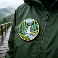 Nouvel Arrivage : Épingles de revers en métal émaillé personnalisées, thèmes Paysage, Montagne, Eau, Cascade, Aventure, Plein air, Nature. Vente en gros.