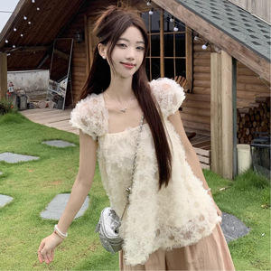 Camisa de manga corta con malla tridimensional de estilo industrial para mujer, cuello cuadrado francés, holgada, para verano - Product Image 4