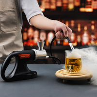 VG1100M Pistolet à fumée électrique portable pour fumoir à whisky avec copeaux de bois pour barbecue en plein air Fumeur à cocktail 2-en-1 avec fonction d'aspiration