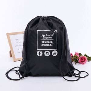 กระเป๋าเป้สะพายหลังพับได้แบบมีเชือกผูก ทำจากโพลีเอสเตอร์ พิมพ์ลายได้ตามต้องการ ใช้ซ้ำได้ เหมาะสำหรับของขวัญส่งเสริมการขาย ของที่ระลึกสำหรับการเดินทาง ใช้ในโรงเรียน ช้อปปิ้ง และใช้ในชีวิตประจำวัน - Product Image 4