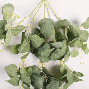Feuilles d'eucalyptus artificielles Lickie, décoration murale, verdure ronde, décoration de la maison, décoration de mariage, fleurs en soie plastique réutilisables - Product Image 3