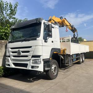 Camion grue à bras articulé hydraulique 10t à transmission intégrale, directement <span class=keywords><strong>de</strong></span> l'usine, camion <span class=keywords><strong>de</strong></span> levage robuste pour <span class=keywords><strong>la</strong></span> construction - Product Image 4
