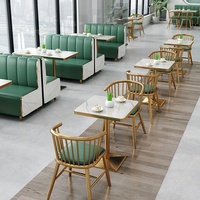 Ensemble table et chaises de restaurant au design minimaliste moderne, en bois massif et cuir, mobilier commercial