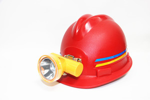 Xách tay không dây khai thác mỏ đèn 26650 Lithium Ion <span class=keywords><strong>LED</strong></span> không thấm nước ngầm Mỏ Than công nhân hat ánh sáng chìm Đèn pha OEM - Product Image 3