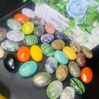 Vente en gros de pierre naturelle de palmier en quartz rose sculptée en jaspe rouge cœur en pyrite de haute qualité pour la décoration intérieure