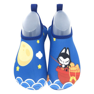 Chaussures d'eau unisexes légères, antidérapantes, pour enfants, pour la plage, la piscine et la marche, pour garçons et filles, plusieurs couleurs - Product Image 4