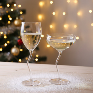 Crystal Twisted S stem Martini Glass <strong>Cocktail</strong> Glasses 201-300ml Capacity Logo <strong>Printing</strong> Available - Product Image 4