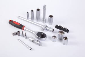 Kit d'outils à douilles de haute qualité 171 pièces avec mallette rigide, pour réparation automobile, comprenant clés à douilles et cliquet, ensemble d'outils à main 171 pièces - Product Image 6