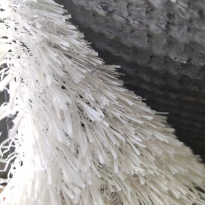 2024 populaire <span class=keywords><strong>pas</strong></span> <span class=keywords><strong>cher</strong></span> prix blanc <span class=keywords><strong>pelouse</strong></span> gazon gazon tapis 25mm blanc gazon artificiel pour l'aménagement paysager - Product Image 5