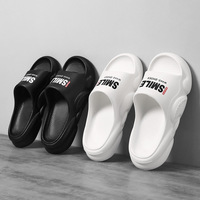 Nouvelles pantoufles pour hommes antidérapantes à semelle épaisse résistantes à l'usure, sandales d'extérieur, tongs, vente en gros, chaussures d'été en EVA