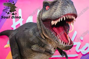 Costume de dinosaure <span class=keywords><strong>T</strong></span>-<span class=keywords><strong>Rex</strong></span> noir personnalisé, avec rugissements, structure métallique et peau en silicone, pour parcs d'attractions et d'aventure. - Product Image 2