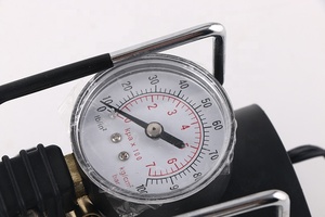 Compressore d'aria per gonfiaggio di pneumatici elettrici per <span class=keywords><strong>auto</strong></span> 12V per gonfiare pneumatici per <span class=keywords><strong>auto</strong></span> - Product Image 4