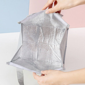 Sac à déjeuner à thème fruité de style japonais, en tissu Oxford, isolé en aluminium, pour les sorties et le bureau - Product Image 3