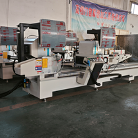 Machine à découper l'aluminium, usinage à 90 degrés, grandes sections, scie à double tête, machine de traitement des fenêtres