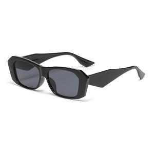 Lunettes de soleil polarisées de luxe pour hommes et femmes, lunettes de soleil de sport de haute qualité, lunettes de soleil polarisées surdimensionnées tendance pour l'extérieur - Product Image 1