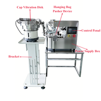 Machine automatique de remplissage et de bouchage pour sachets souples à bec verseur, sachets à ventouse, sachets et pochettes de lait, jus, boissons et liquides