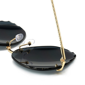 Cliente LogoOversized sin montura gafas <span class=keywords><strong>de</strong></span> <span class=keywords><strong>sol</strong></span> cuadradas <span class=keywords><strong>de</strong></span> moda <span class=keywords><strong>de</strong></span> las mujeres 2020 <span class=keywords><strong>de</strong></span> la <span class=keywords><strong>marca</strong></span> <span class=keywords><strong>de</strong></span> lujo <span class=keywords><strong>de</strong></span> - Product Image 4