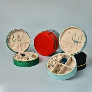 Wholesale Custom Logo Plush Fabric Round Jewelry Velvet Box Small Travel Ring Earring Necklace Organizer Jewellery Gift Case