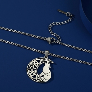 Colgante Celta De Luna Creciente En Plata De Ley 925 Con Nudo Celta, Joyería Lunar, Colgante Celestial Irlandés De Plata, Regalo Para Mujeres Y Hombres De Beldiamo. - España