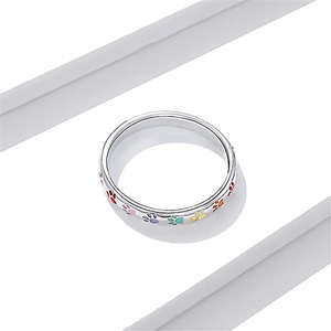 Anello alla Moda Multicolore con Zampa di Gatto, Gioiello Statement a Forma di Animale - Product Image 6
