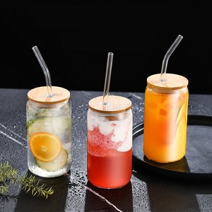 Gran oferta, vaso moderno de vidrio de borosilicato de 16oz con tapa de bambú y taza de sublimación en forma de lata de cerveza de paja para bares de fiestas - Product Image 4