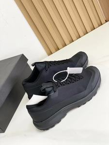 Chaussures de course décontractées légères, nouvellement conçues et personnalisées, avec une imperméabilité extérieure de haute qualité et des caractéristiques de rehaussement. - Product Image 4