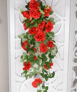 Großhandel Künstliche Blumen Hängende Rosen pflanzen Künstliche Hängende Blumen Rebe Für Wand Hochzeit Hausgarten Dekoration