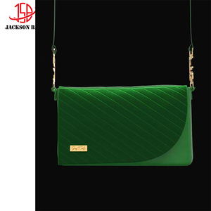 علامة تجارية عالية الجودة للرجال مصمم جودة ممتازة Crossbody Messenger مع إغلاق محفظة عملات معدنية عتيقة بسحاب - Product Image 5