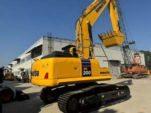 Excellente excavatrice sur chenilles hydraulique Komatsu PC200 avec une puissance de travail et une stabilité élevées, à vendre - Product Image 2