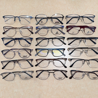 Promo Kacamata Frame Stainless Steel Model dan Warna Campuran, Pola Solid, Lensa AC, Unisex