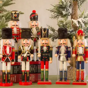 Ornamen Natal Dekoratif Merah, Mainan Nutcracker Tentara Kayu Lukisan Tangan Natal Tradisional Jerman Nutcracker/