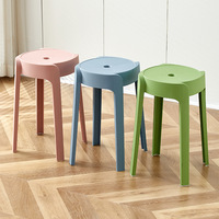 Tabouret rond en plastique épaissi de style nordique, tabouret empilable pour adulte, tabouret de table à manger, chaise de rechange pour la maison, tabouret haut