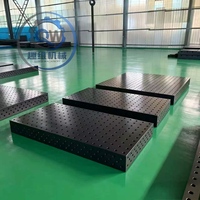 Table de soudage flexible 3D sur mesure, plateforme de soudage perforée haute précision adaptée aux stations de soudage automatisées