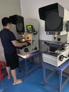 Mousquetons à double extrémité Spinnaker Shook Aluminium D Ring Dog Custom 30 Kn Self Locking Mousqueton - Product Image 3