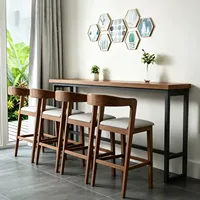 Ensemble table et chaises en bois massif vintage robuste pour pub, café, restaurant, bar, boulangerie, pâtisserie, usage commercial