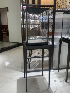 2024 usine d'origine livraison rapide lunettes mdf bois avec serrure bijoux miroir vitrine bijoux vitrine - Product Image 5