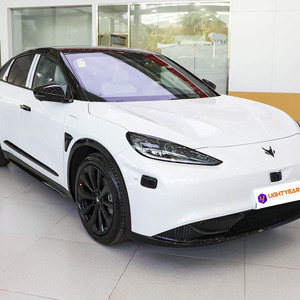 Vehículo Eléctrico Premium ARCFOX Alpha S6 EV, Vehículo de Nueva Energía Mediano-Grande, Pantalla de 21.7 Pulgadas y Chip 8155, Listo para Enviar - Product Image 3