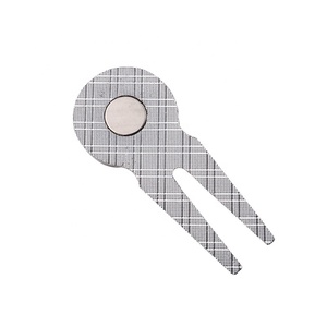 Logotipo personalizado Golf Divot herramienta sublimación Metal Golf pelota marcador DIY diseño regalo de Navidad para <span class=keywords><strong>padre</strong></span>/<span class=keywords><strong>abuelo</strong></span> - Product Image 4