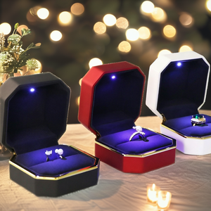 Caja de Joyería de Cuero Luminosa con Luz LED, Diseño Cuadrado, de Lujo, para Regalo del Día de San Valentín, Organizador para Anillos y Collares, con Forro de Terciopelo, Venta al Por Mayor - Product Image 2