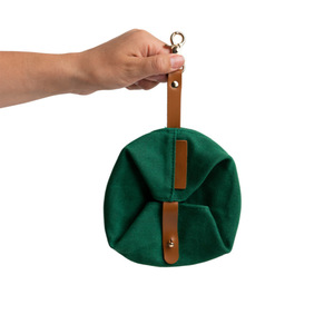 Tazón de viaje plegable para perros, tazón portátil colgante para mascotas, perfecto para salidas y vacaciones. - Product Image 5