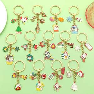Llavero Personalizado Estilo Dibujos Animados de Árbol de Navidad y Papá Noel, de Aleación de Zinc, Impermeable, Impreso con Letras, con Diseño de Alce, Copo de Nieve y Bolsa de Dulces - Product Image 3