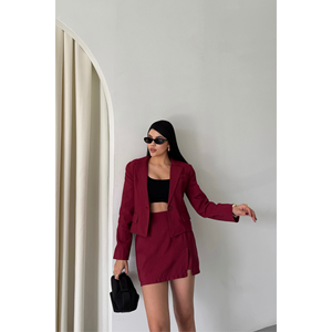 Ensemble veste courte et jupe courte bordeaux pour femme - Product Image 6