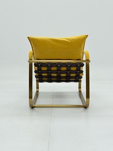 Fauteuil lounge en cuir style <span class=keywords><strong>selle</strong></span> <span class=keywords><strong>de</strong></span> <span class=keywords><strong>cheval</strong></span>, en acier doré, design Mid-Century Modern, <span class=keywords><strong>avec</strong></span> base métallique, pour salon domestique - Product Image 3