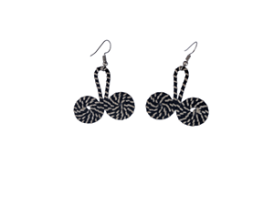 Pendientes de Aro Redondos con Cuentas Hechos a Mano en Uganda con Hilo Triangular, Joyería Étnica Linda para Fiestas - Product Image 2