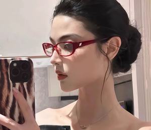 Lunettes QSF style démon marin, punk, rétro, œil de chat, verres plats rouges AC, monture complète, pour myopie, visage carré ou rond - Product Image 1