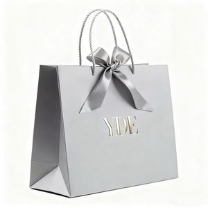 Sacs cadeaux en papier kraft écologiques personnalisés avec impression offset, options de design personnalisé et quantité minimale de commande - Product Image 1