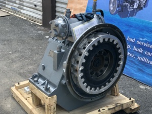 Caja de Cambios Marina Avanzada HCD600A, Pistón, Motor de 1365 HP, Velocidad 1000~2100 rpm, Relación 4.18:1~5.71:1, Certificación CE - Product Image 3