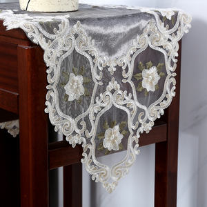 <span class=keywords><strong>Caminos</strong></span> <span class=keywords><strong>de</strong></span> <span class=keywords><strong>mesa</strong></span> <span class=keywords><strong>de</strong></span> Navidad <span class=keywords><strong>de</strong></span> Organza Floral Jacquard, adorno <span class=keywords><strong>de</strong></span> <span class=keywords><strong>mesa</strong></span> <span class=keywords><strong>de</strong></span> comedor <span class=keywords><strong>de</strong></span> terciopelo plateado, tapiz rojo, comedor elegante <span class=keywords><strong>de</strong></span> terciopelo plateado - Product Image 2