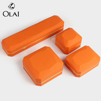 Olai Luxe Orange Laque Peinture Anneau Boucle D'oreille Pendentif Chaîne Bracelet Bracelet Bijoux Boîte Cadeau Boîtes D'emballage Ensemble Avec LED